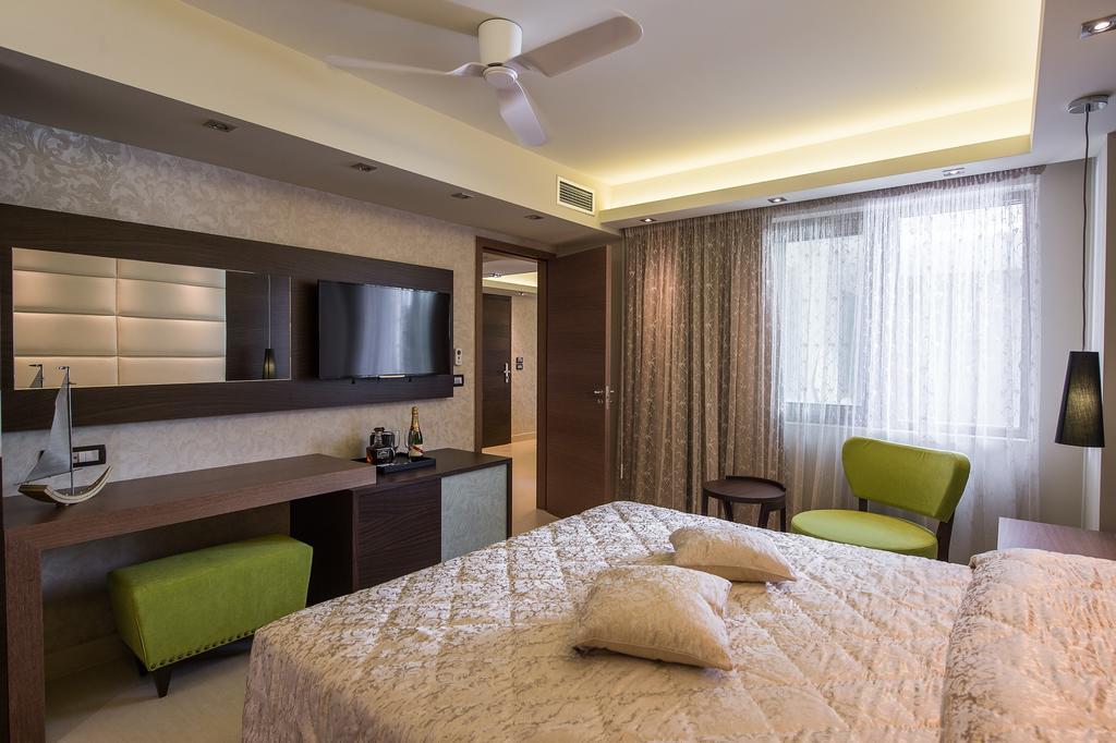 Cretan Dream Royal Luxury Suites (Adults Only) Stalos Exterior photo